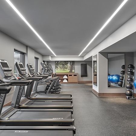 Отель Courtyard By Marriott Melbourne Flagstaff Gardens Экстерьер фото