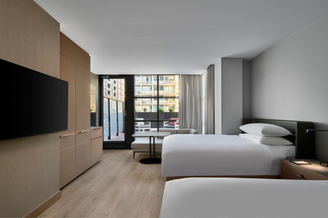 Отель Courtyard By Marriott Melbourne Flagstaff Gardens Экстерьер фото